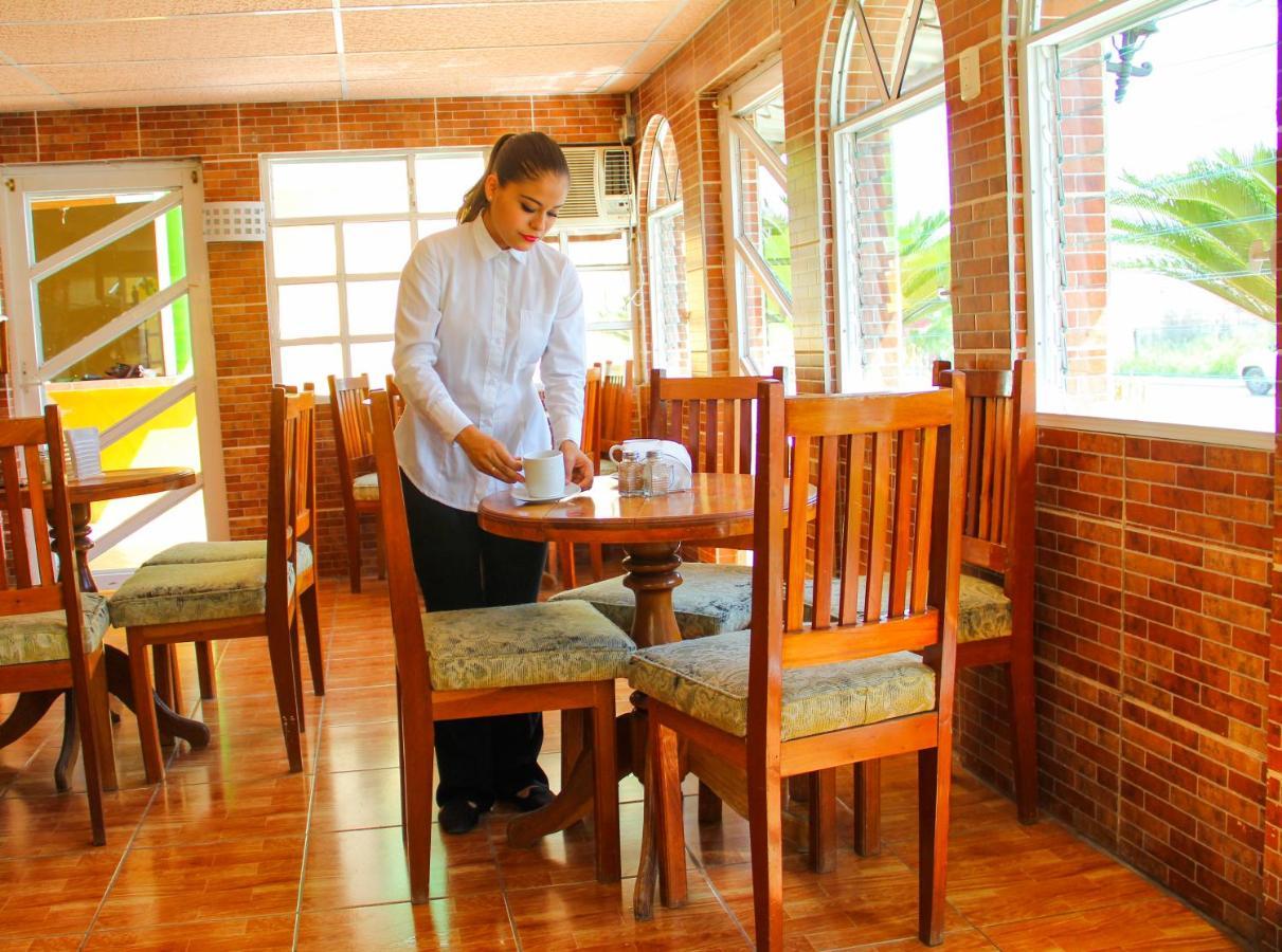 Hotel Tutul-Ha Escarcega Ngoại thất bức ảnh